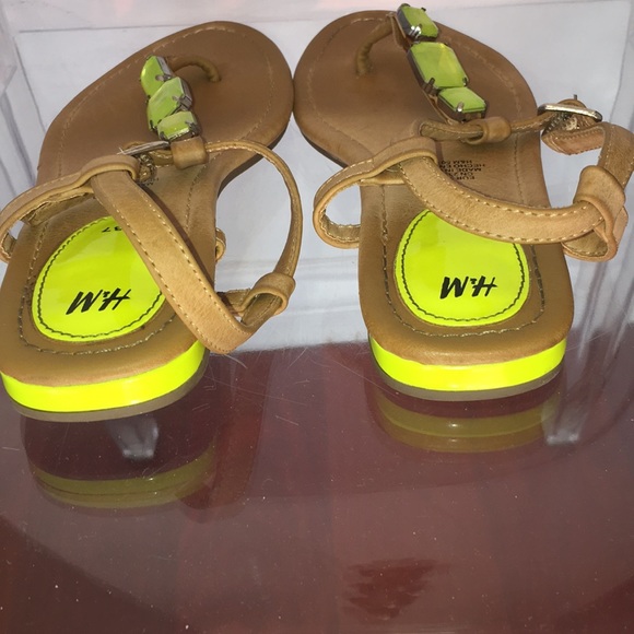 Sandals - Picture 3 of 6